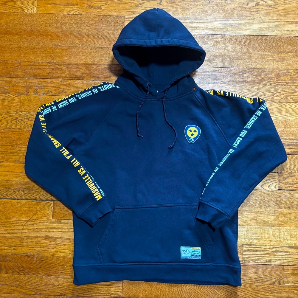 NHL NASHVILLE PREDATORS Navy Chant Hooded Sweatshirt (Medium)